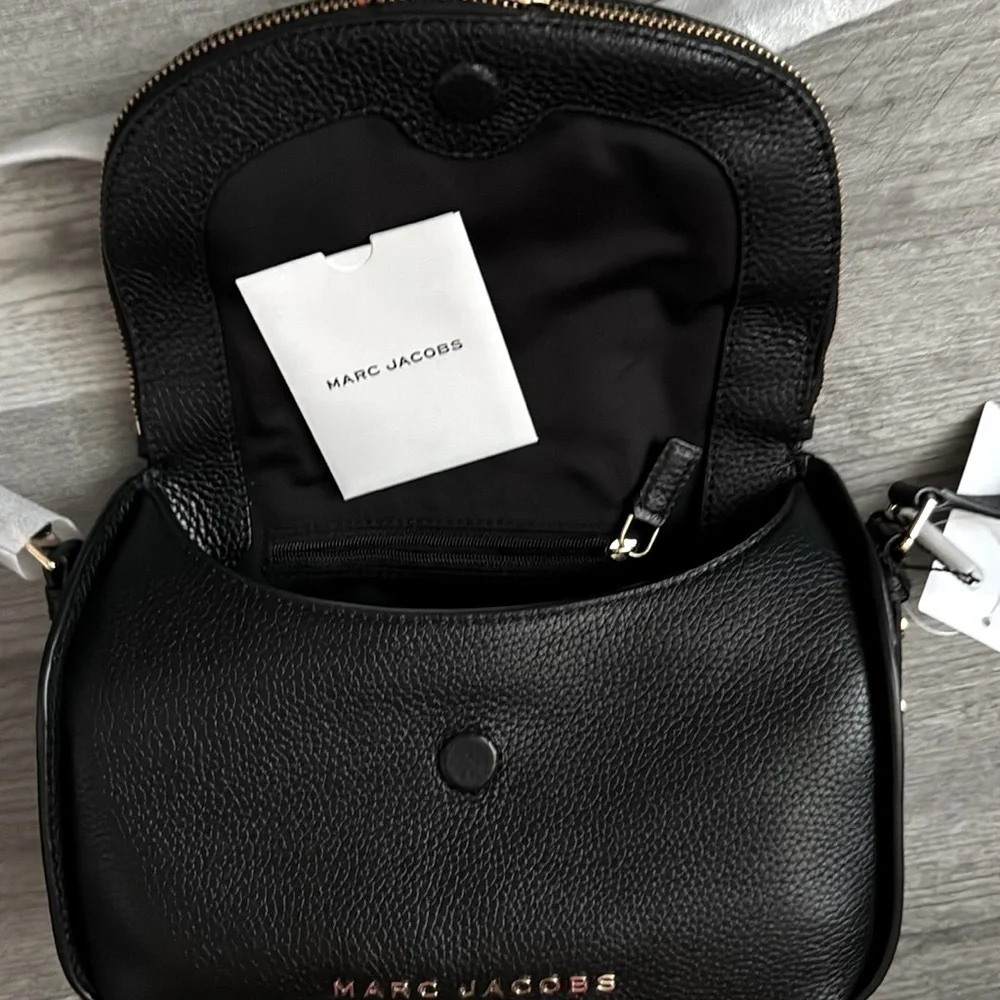 Marc Jacobs*Genuine Leather Crossbody - Black w/Goldtone Hardware 9”x9”x4” NWT! - Picture 11 of 16